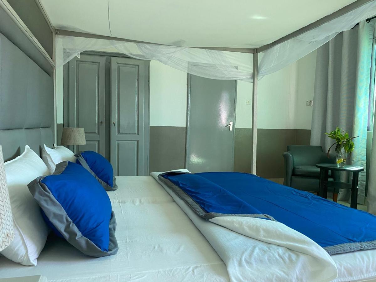 Fajara Pelican Residence מראה חיצוני תמונה