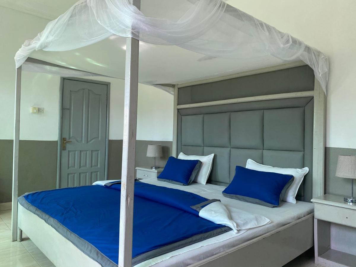 Fajara Pelican Residence מראה חיצוני תמונה