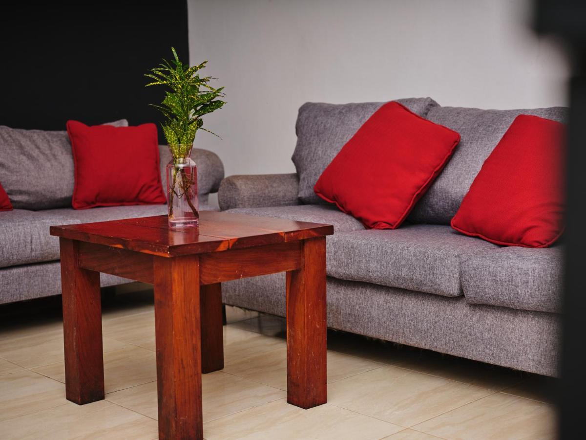 Fajara Pelican Residence מראה חיצוני תמונה