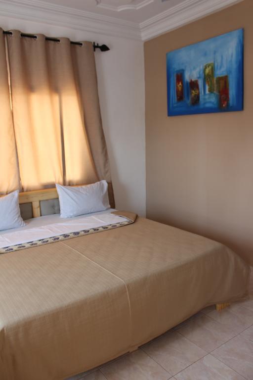 Fajara Pelican Residence מראה חיצוני תמונה