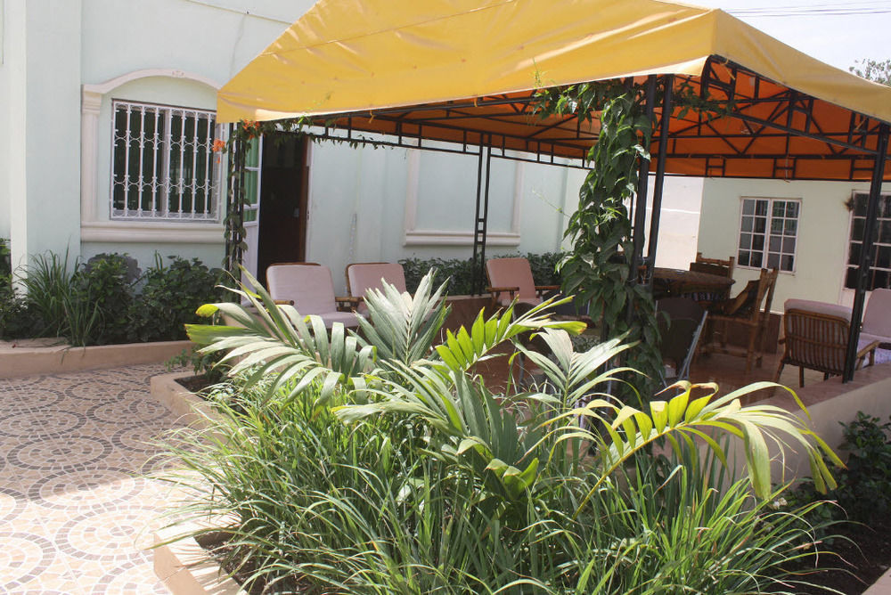 Fajara Pelican Residence מראה חיצוני תמונה