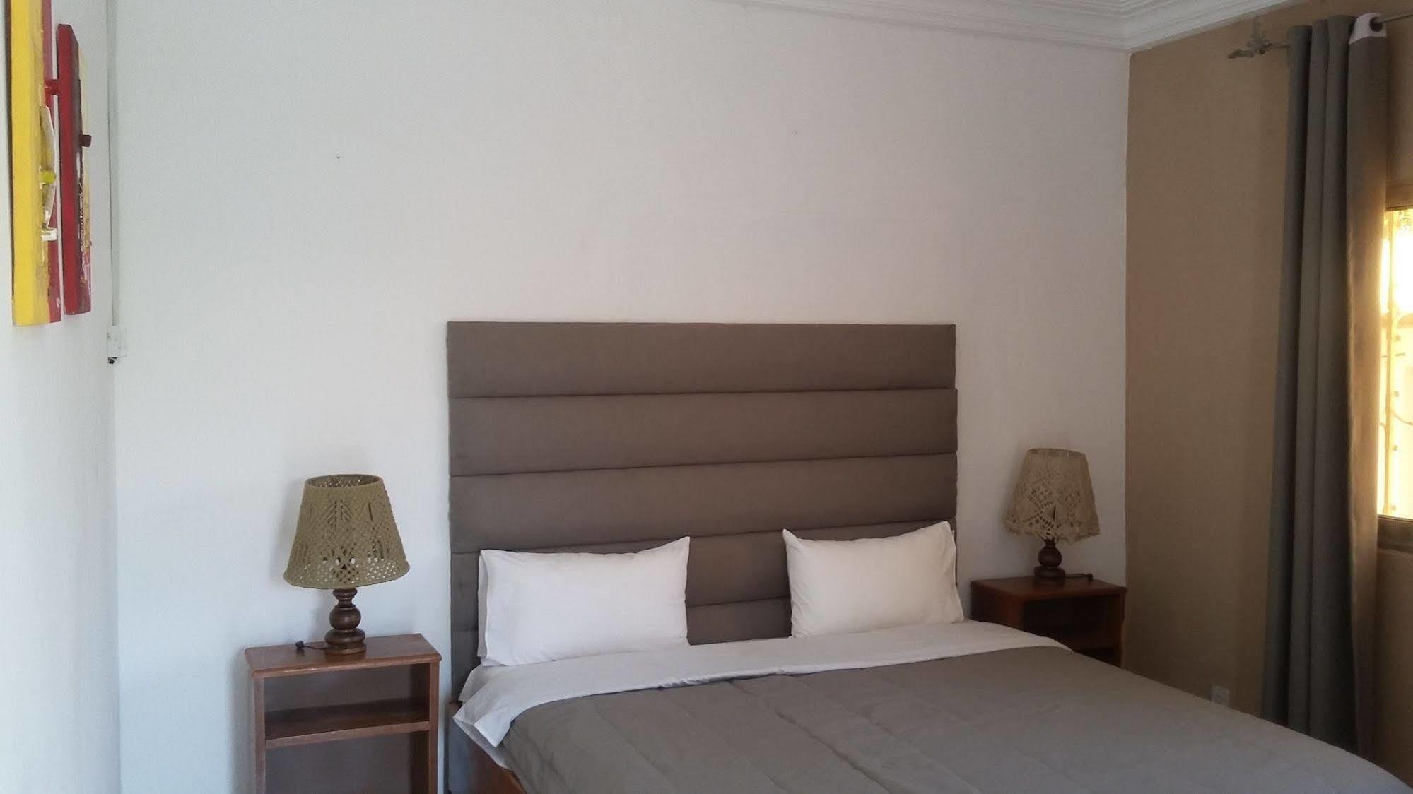 Fajara Pelican Residence מראה חיצוני תמונה